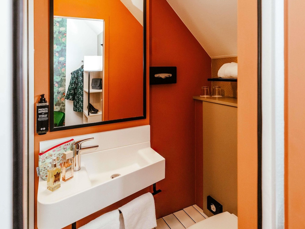 Habitacion Standard con 1 cama doble del hotel Ibis Styles Luxembourg Centre Gare. Foto 6