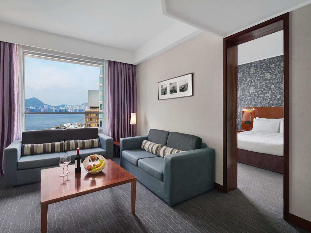 Junior Suite, 1 Queen Bed del hotel Novotel Century Hong Kong. Foto 1