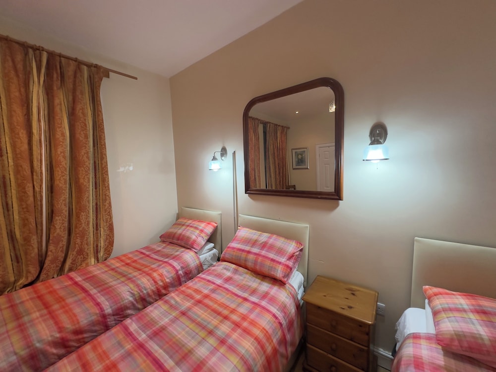 Family Room (3 People) del hotel Dharma Lodge. Foto 4