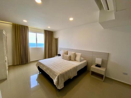 Habitación Doble con vistas al mar del hotel Dorado Plaza Bocagrande. Foto 7