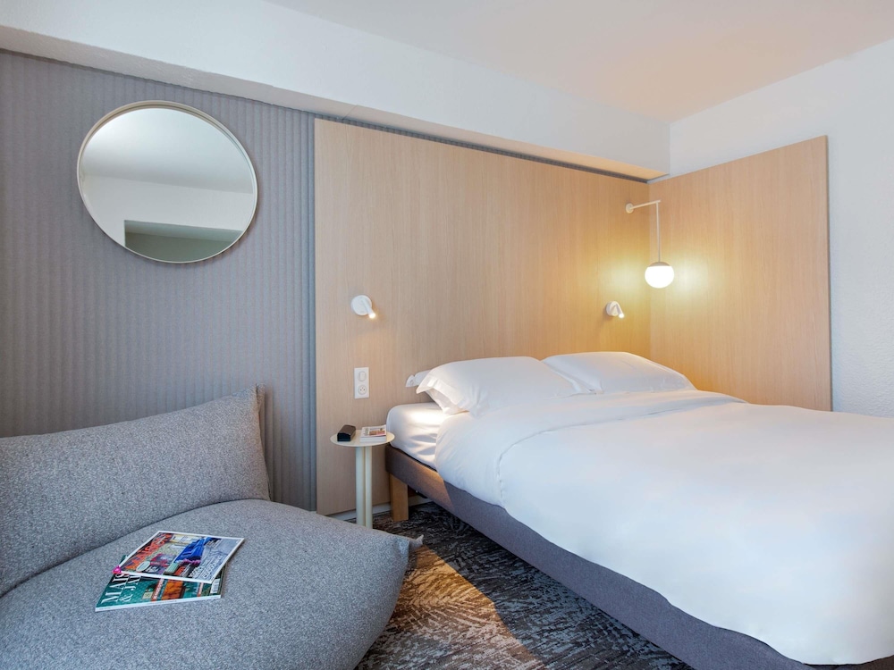 Habitación Classic - Una cama doble del hotel Novotel Aix En Provence Pont De L'arc Fenouillères. Foto 3