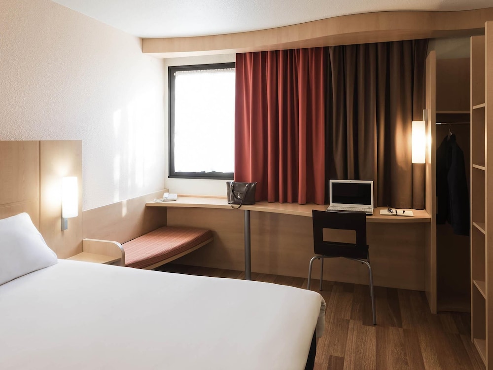 Habitación estándar, 1 cama doble del hotel Ibis Angers Centre Château. Foto 6