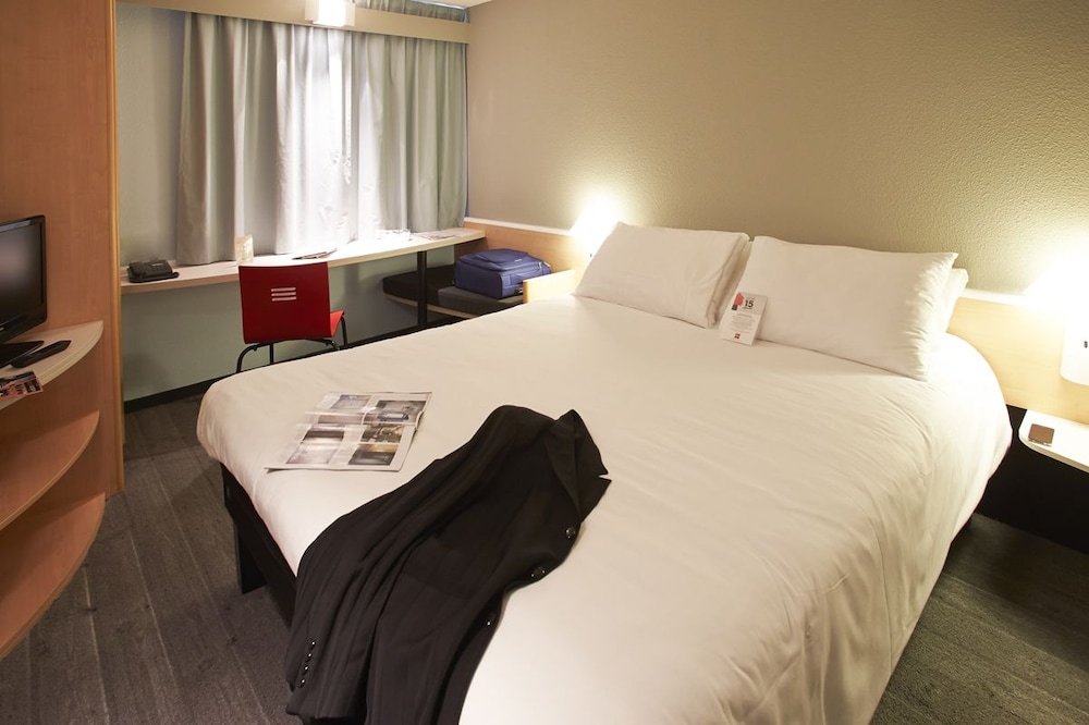 Habitación Estándar con 1 cama doble del hotel Ibis Auray. Foto 1