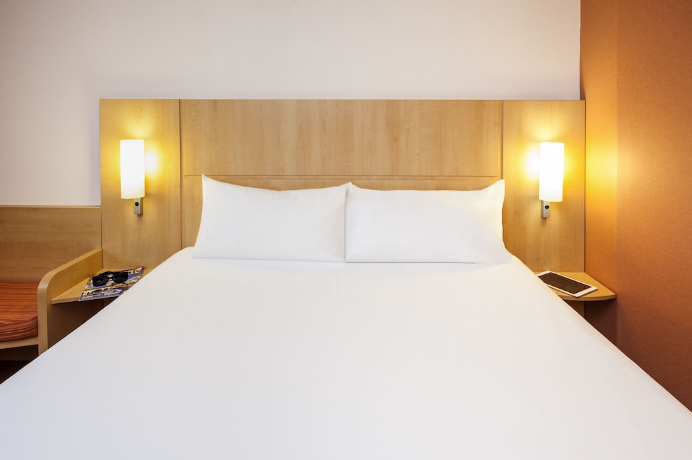Habitación Estándar con 1 cama doble del hotel Ibis Bayonne Centre. Foto 2