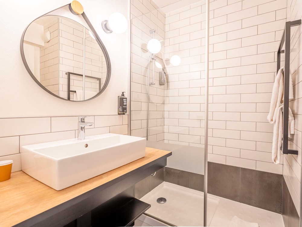 Habitación Estándar con 1 cama doble del hotel Ibis Bayonne Centre. Foto 8