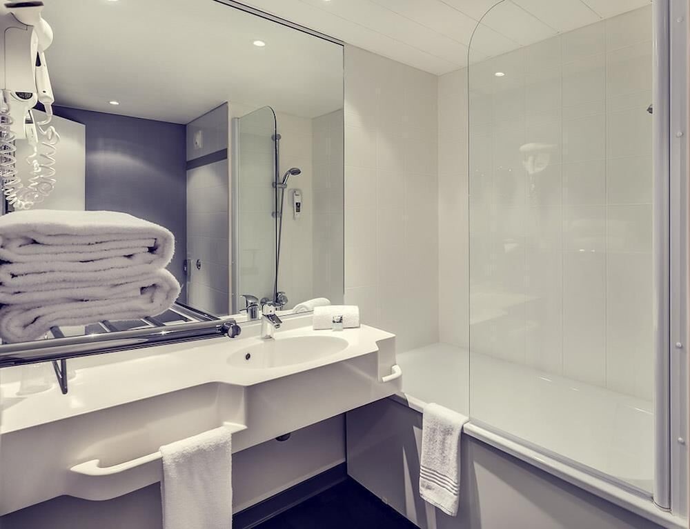 Habitación Estándar con 1 cama doble del hotel Ibis Styles Beauvais. Foto 5