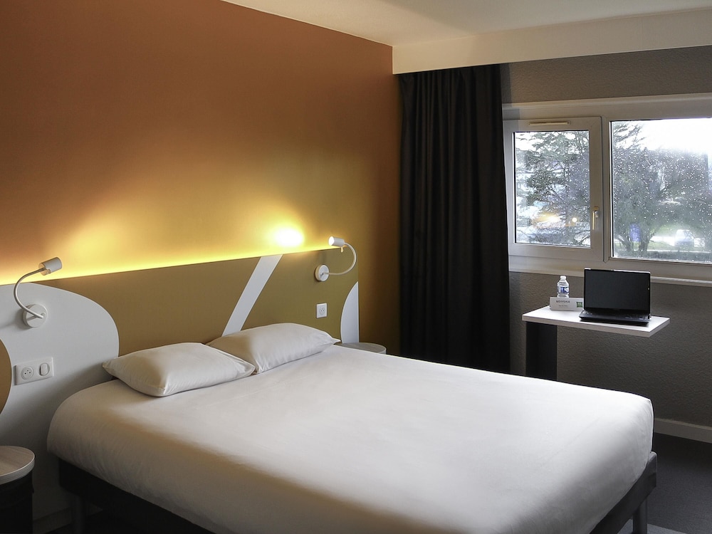 Habitación Estándar con 1 cama doble del hotel Ibis Styles Beauvais. Foto 6