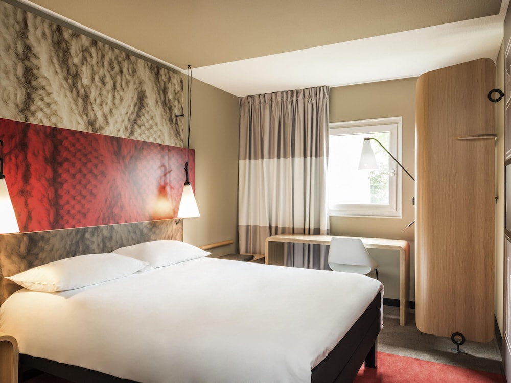 Habitación Estándar con 1 cama doble del hotel Ibis Beaune La Ferme Aux Vins. Foto 1