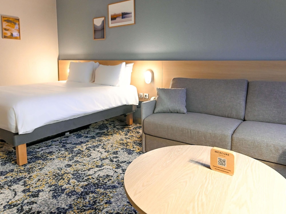 Habitación Familiar - 1 cama doble y 1 sofá - cama doble del hotel Mercure Blois Centre