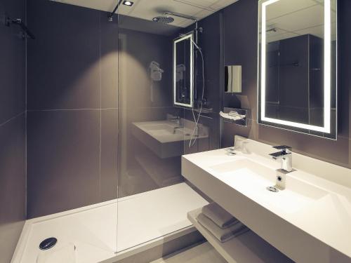 Habitación Clásica con 2 camas individuales unificables del hotel Mercure Blois Centre. Foto 8