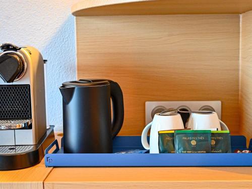 Habitación Clásica con 2 camas individuales unificables del hotel Mercure Blois Centre. Foto 9