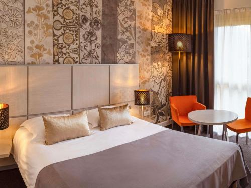 Habitación Doble Estándar del hotel Mercure Bourg En Bresse. Foto 5