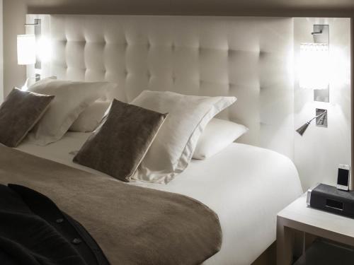 Habitación Doble Privilege del hotel Mercure Bourg En Bresse. Foto 1