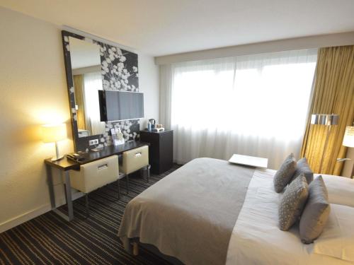 Room with Double Bed - Mobility Accessible del hotel Mercure Bourg En Bresse. Foto 1