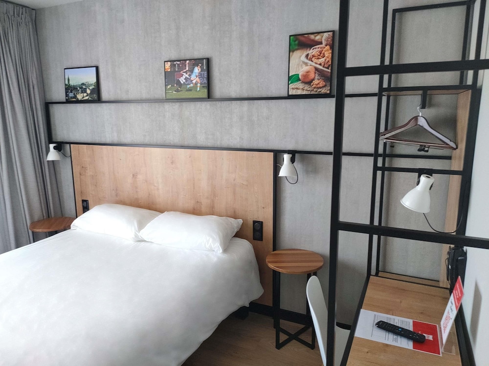 Habitación Estándar con 1 cama doble del hotel Ibis Brive Centre. Foto 5