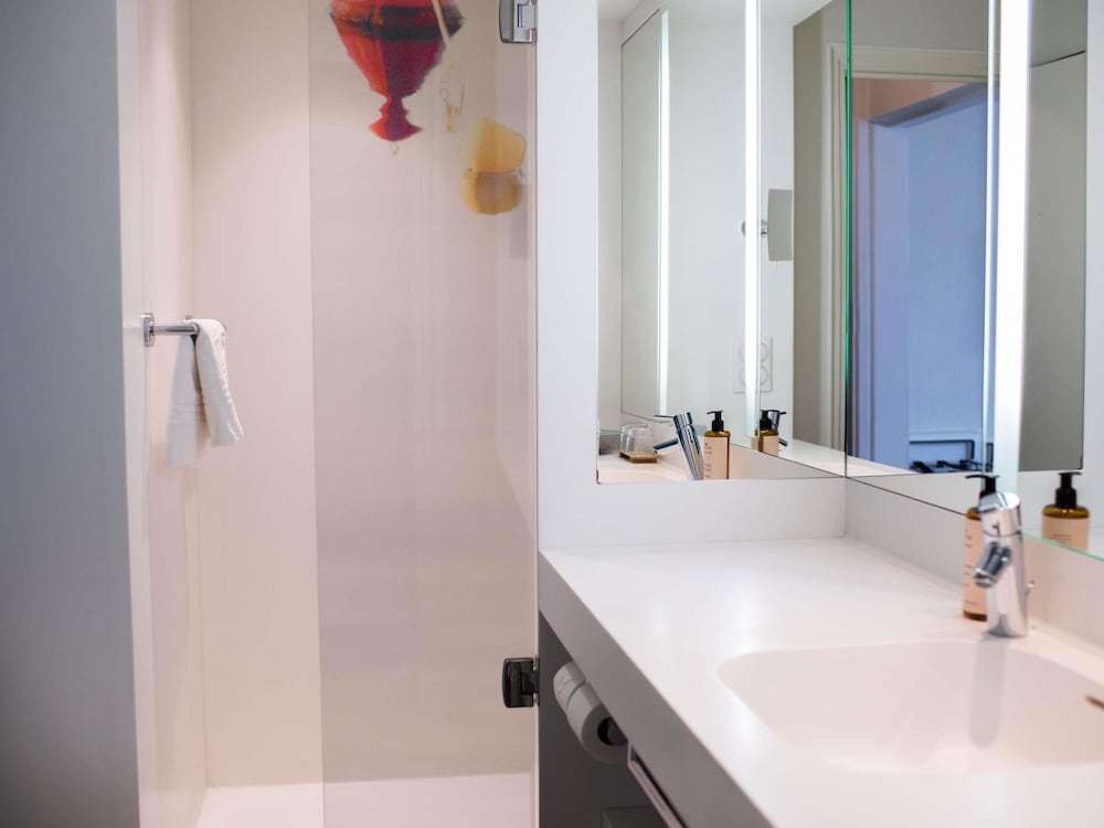 Habitación Clásica con 1 cama doble del hotel Mercure Lorient Centre. Foto 4