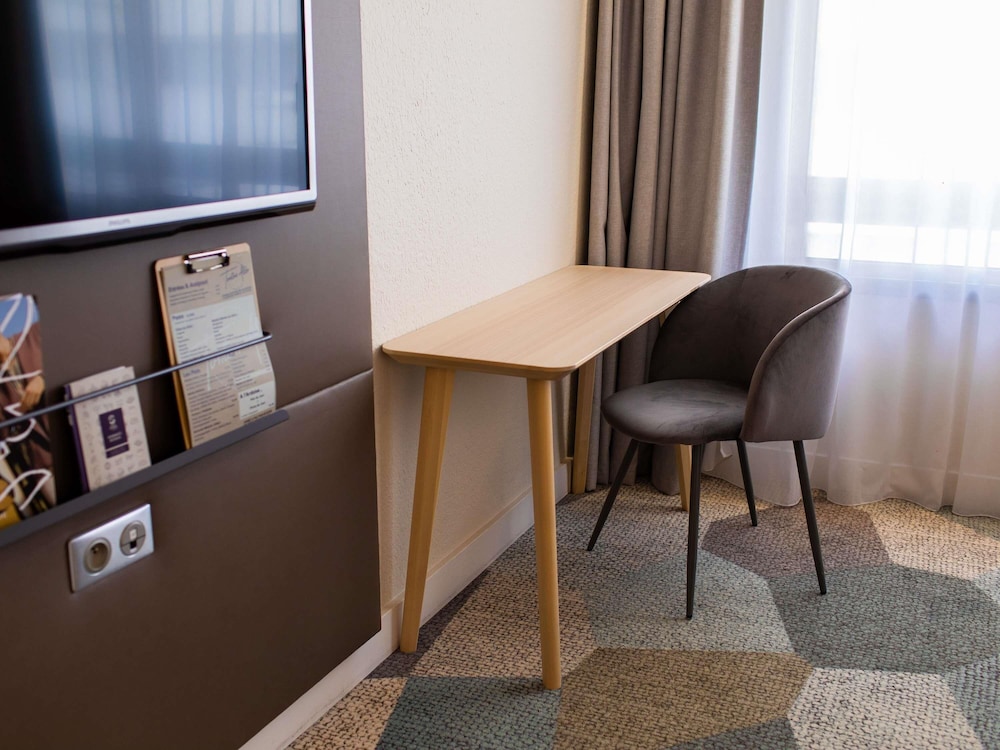 Habitación Superior con 1 cama doble del hotel Mercure Lorient Centre. Foto 6