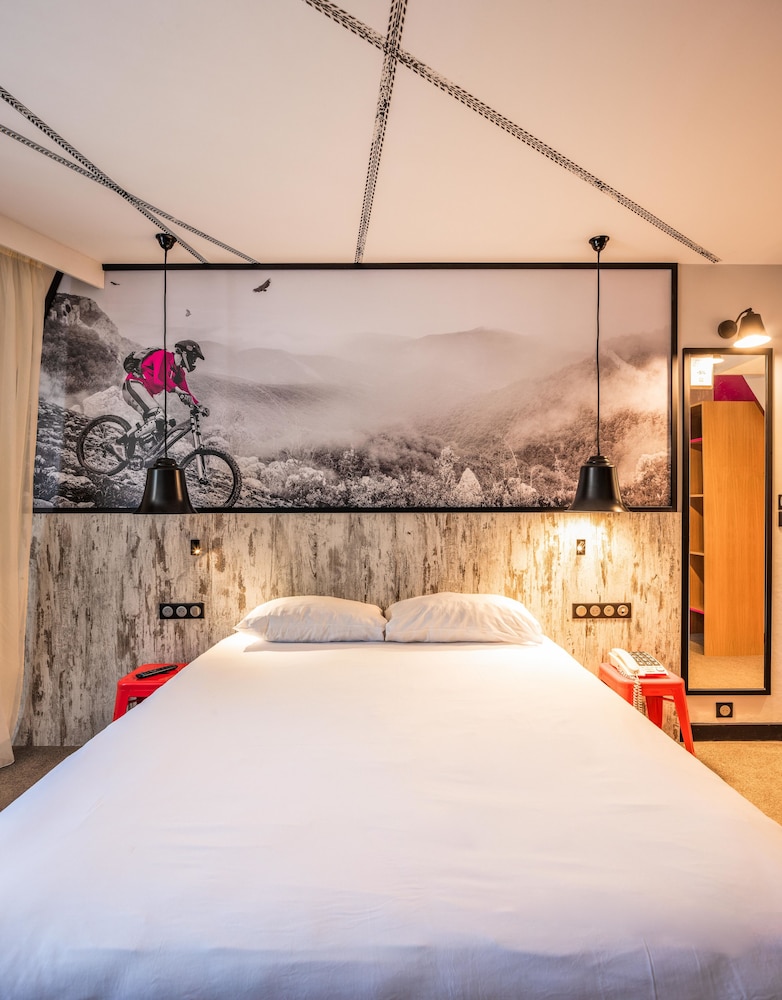 Habitación Estándar con 1 cama doble del hotel Ibis Styles Dinan Centre Ville. Foto 3