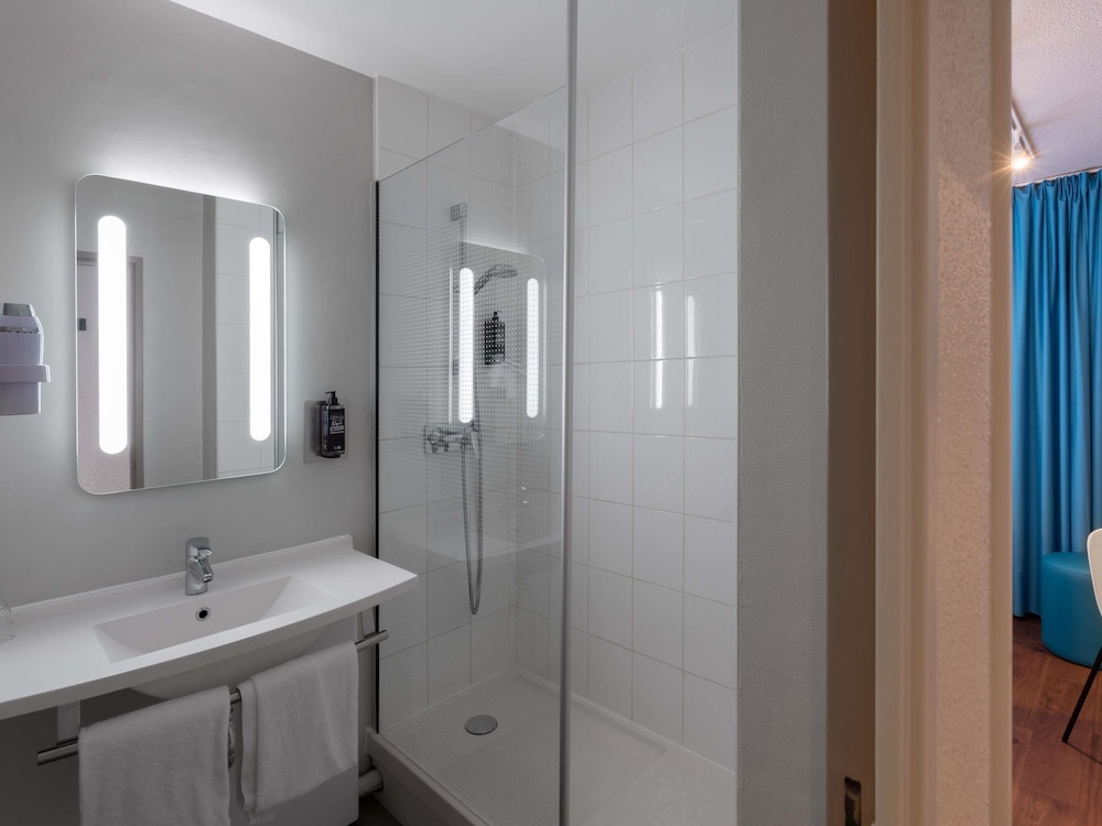 Habitación Confort del hotel Ibis Epernay Centre Ville. Foto 2