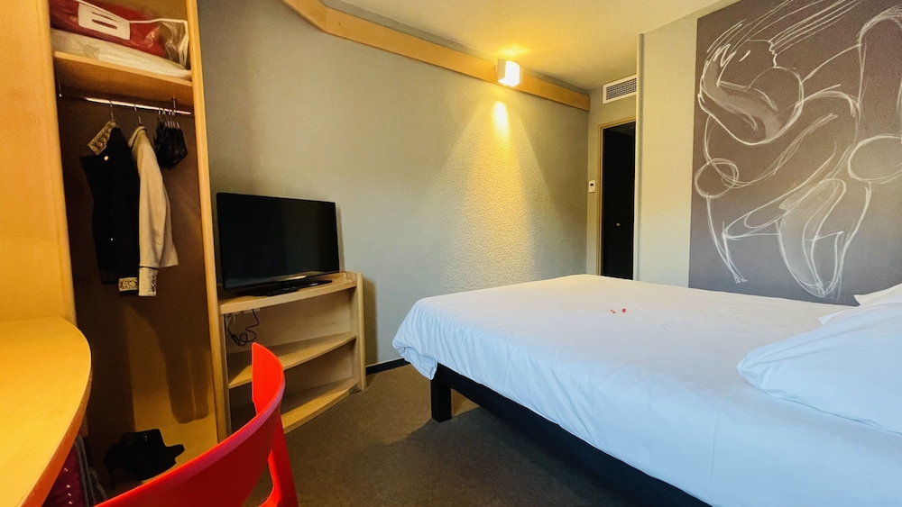 Habitación Estándar con 1 cama doble del hotel IBIS GAP CENTRE. Foto 2