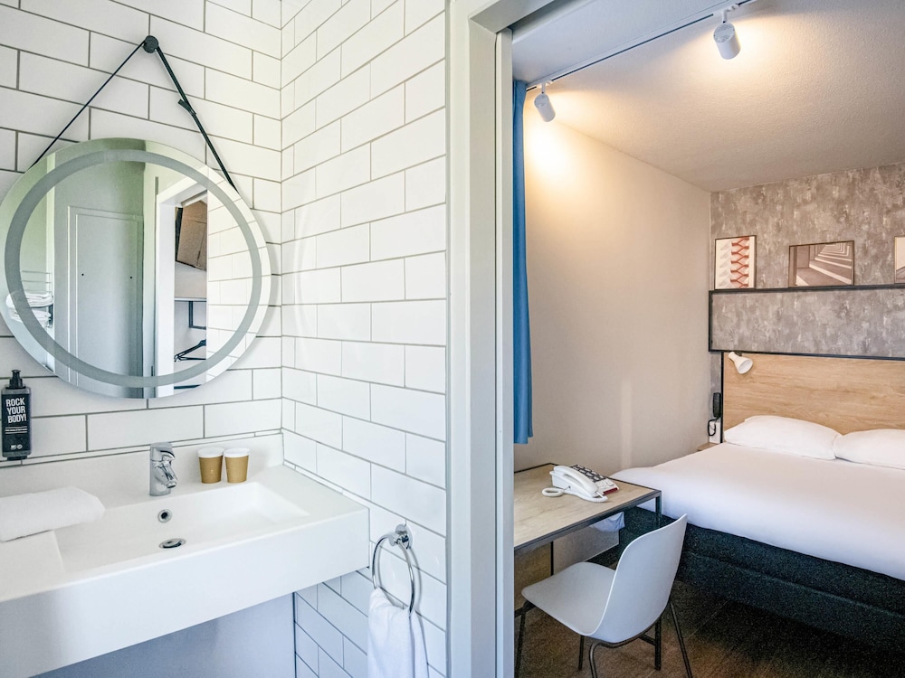 Habitación Estándar con 1 cama doble del hotel IBIS GAP CENTRE. Foto 5