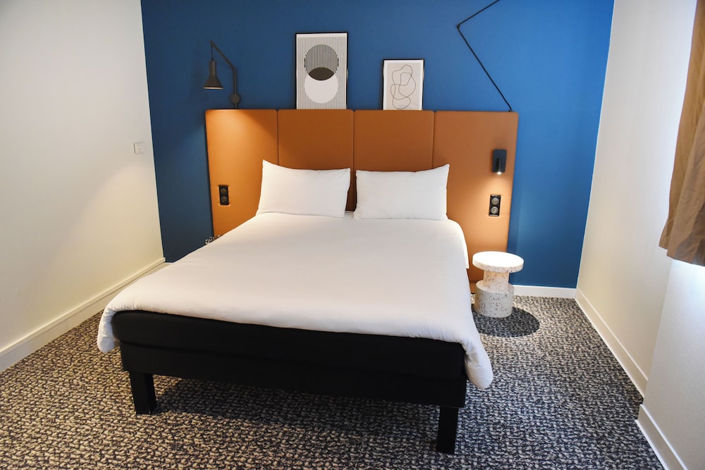 Habitación estándar, 1 cama doble del hotel Ibis Laval Le Relais D'armor. Foto 1