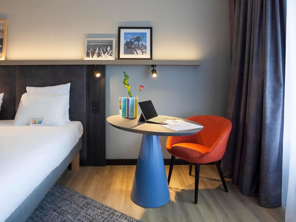 Habitación Comfort con 1 cama doble del hotel Ibis Styles Den Haag Scheveningen. Foto 4