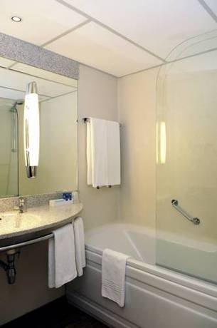 Habitación doble Business del hotel Novotel Rotterdam Brainpark. Foto 1