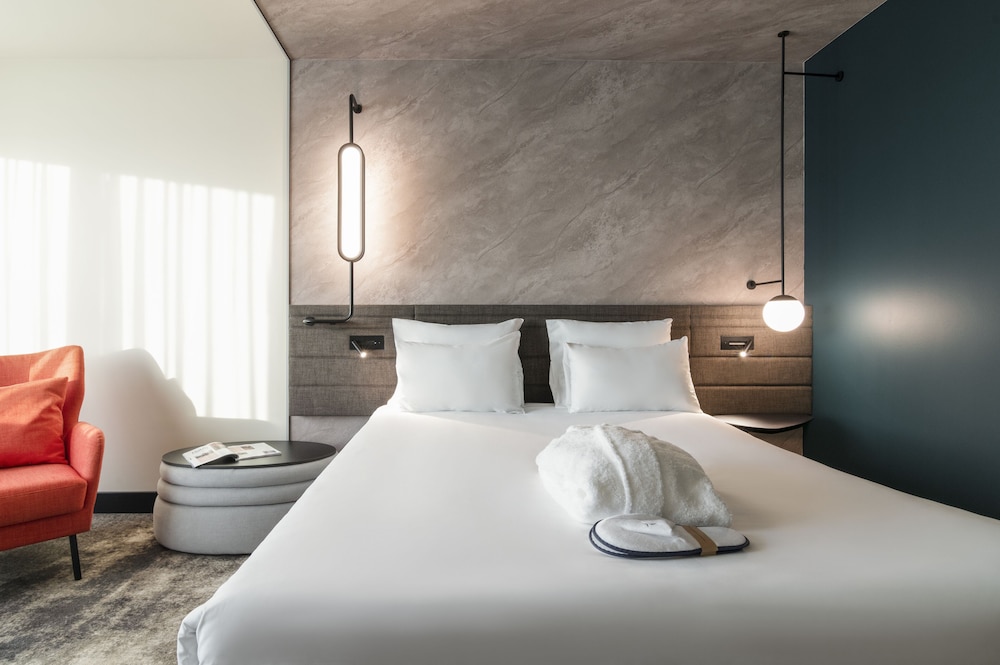 Habitación ejecutiva doble, 1 cama doble con sofá cama del hotel Novotel Rotterdam Brainpark