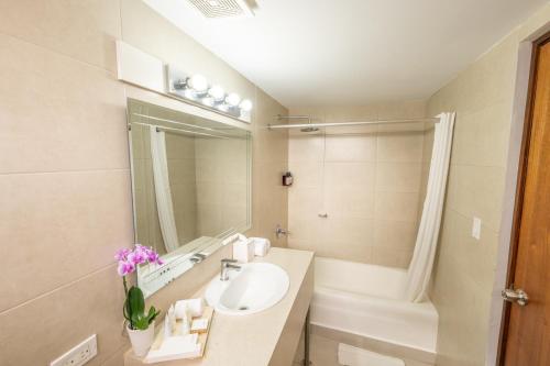 Suite de 1 dormitorio del hotel Faranda Express Soloy and Casino. Foto 3