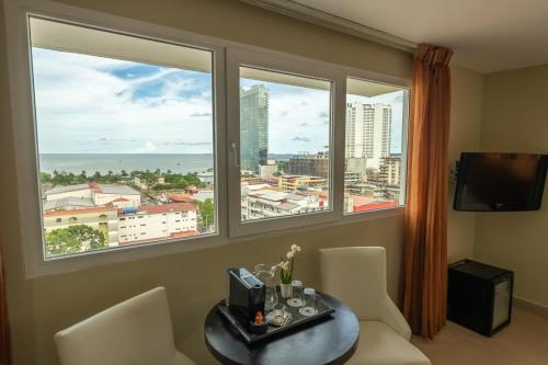 Habitación doble Superior Vista ciudad 2 Camas dobles del hotel Faranda Express Soloy and Casino. Foto 6