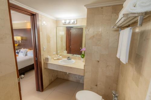 Habitación doble Superior Vista ciudad 2 Camas dobles del hotel Faranda Express Soloy and Casino. Foto 8