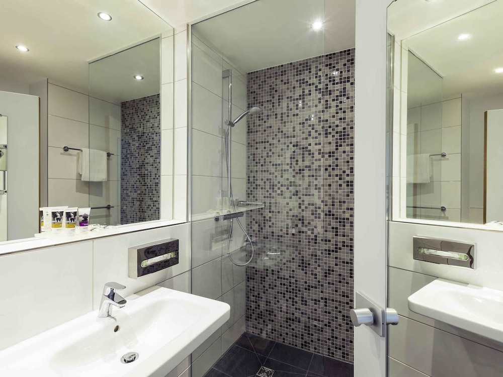 Habitación estándar con dos camas individuales del hotel Mercure City Nijmegen Centre