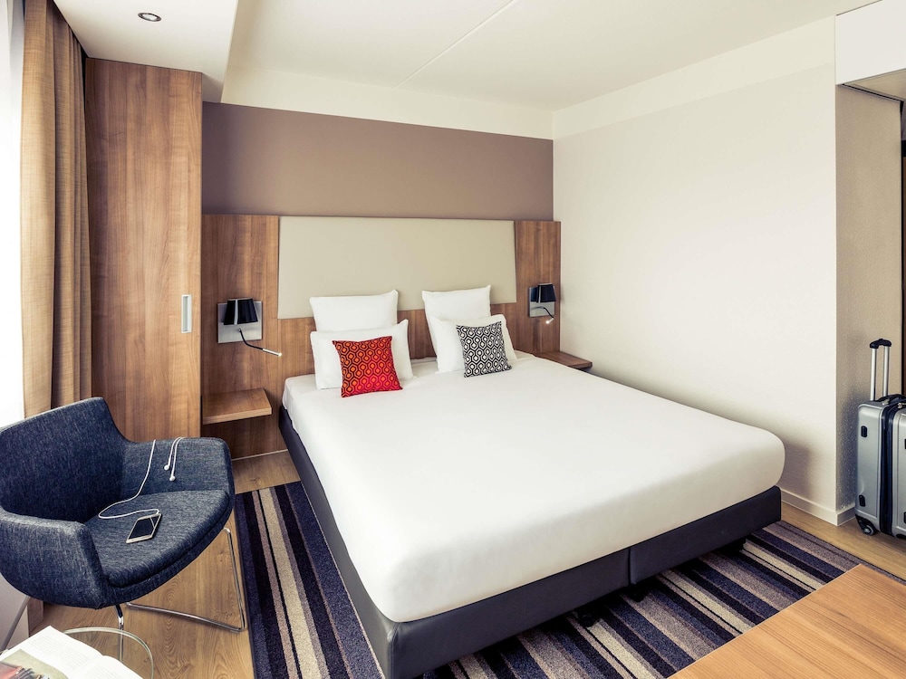 Habitación Privilege con cama doble del hotel Mercure City Nijmegen Centre. Foto 2