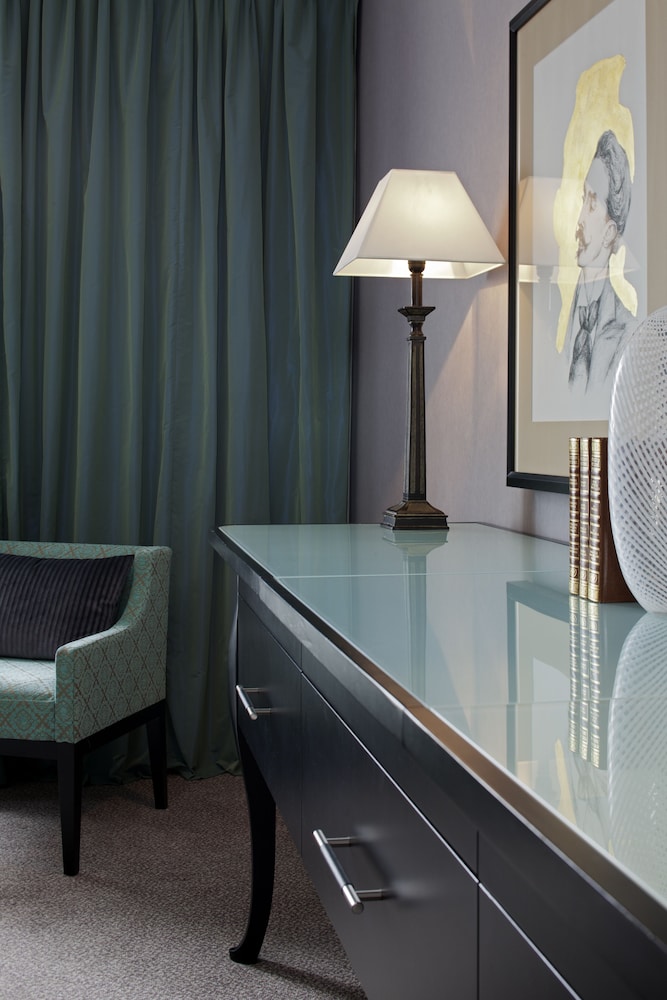 Habitación Clásica del hotel Le Grand Cabourg - Mgallery. Foto 1