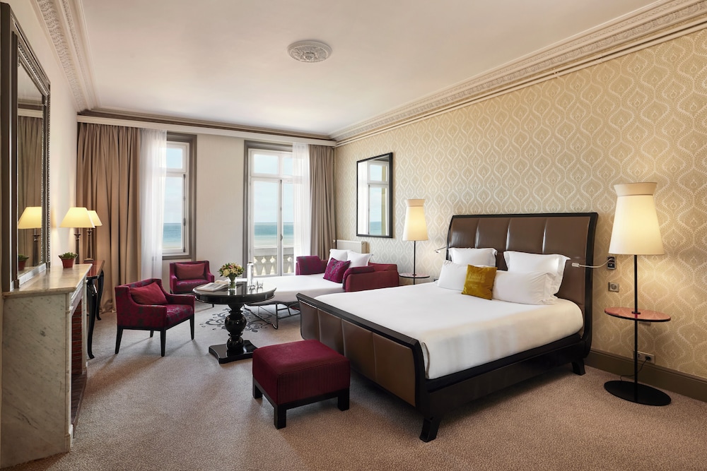 Habitación Familiar vistas al mar o al jardín del hotel Le Grand Cabourg - Mgallery