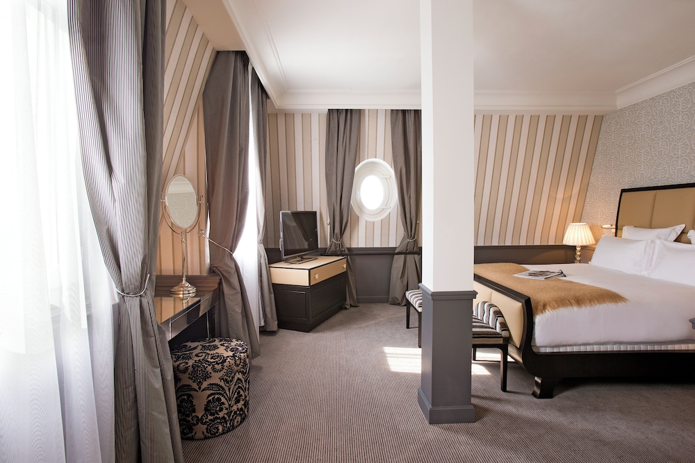 Suite Gonzague Saint - Bris del hotel Le Grand Cabourg - Mgallery