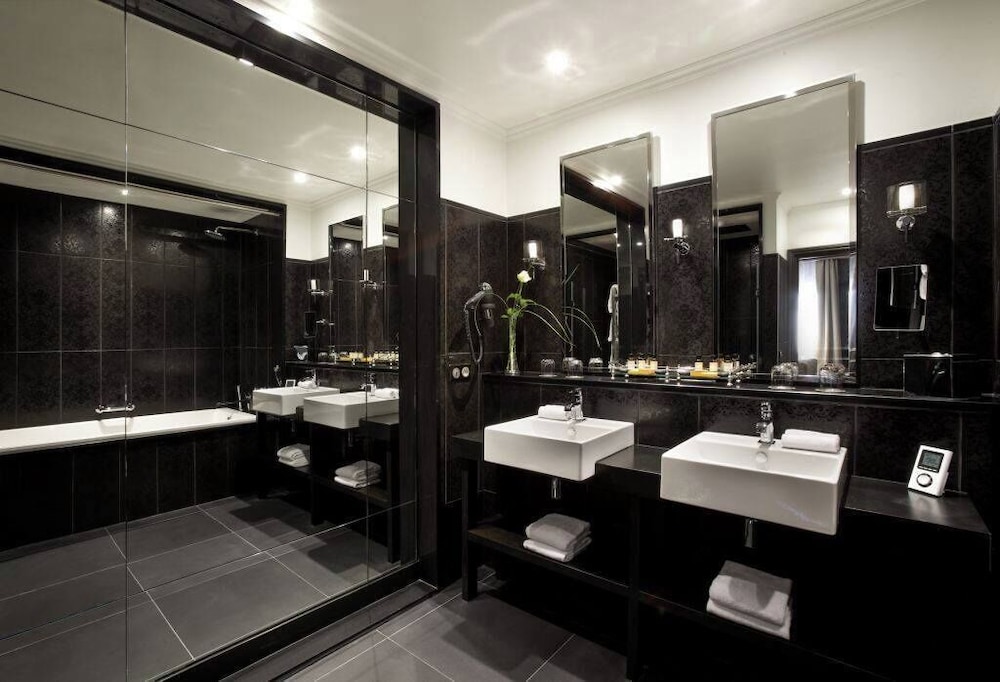 Suite Gonzague Saint - Bris del hotel Le Grand Cabourg - Mgallery. Foto 3