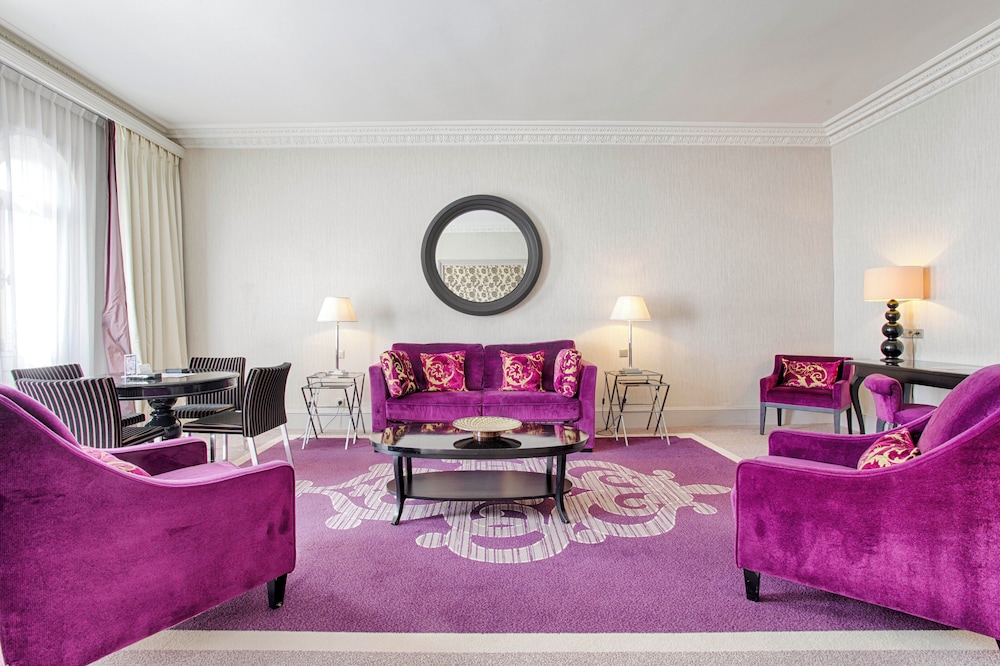 Suite Victoria del hotel Le Grand Cabourg - Mgallery. Foto 2