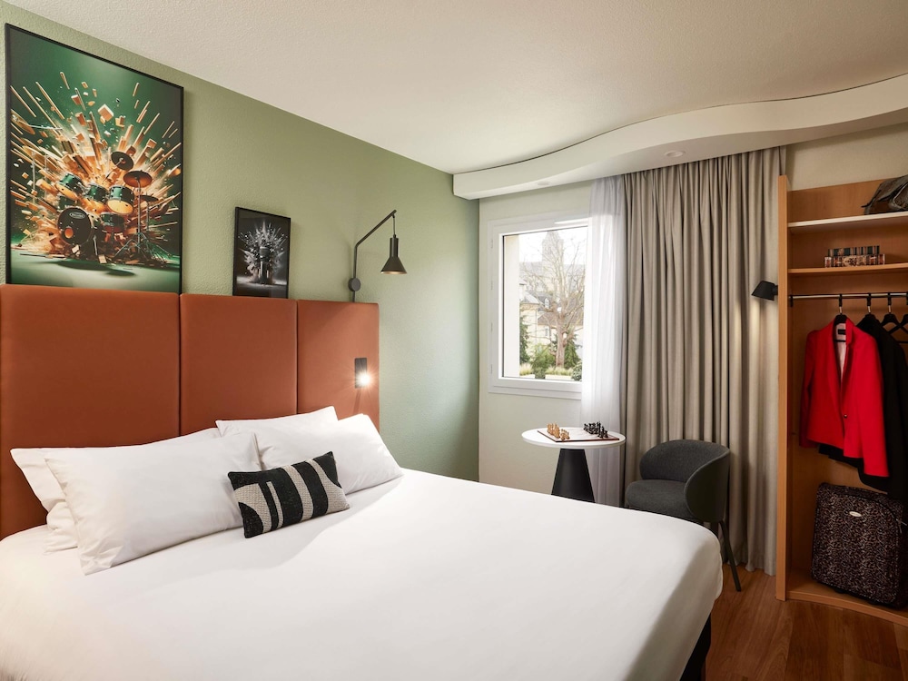 Habitación con 1 cama doble del hotel IBIS CAEN CENTRE. Foto 4