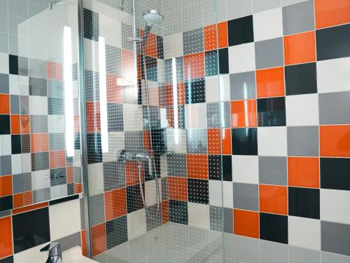 Habitación Doble Estándar del hotel ibis Styles Caen Centre Paul Doumer. Foto 9