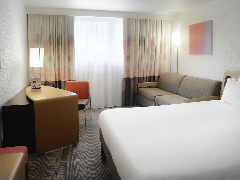 Habitación Clásica con 1 cama doble y 1 sofá - cama doble del hotel Novotel Caen Cote De Nacre