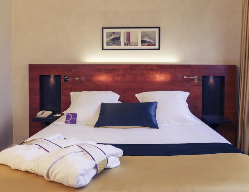Habitación doble Privilege 1 Cama doble del hotel Mercure Maurepas Saint Quentin