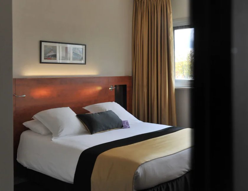 Habitación doble Privilege 1 Cama doble del hotel Mercure Maurepas Saint Quentin. Foto 2