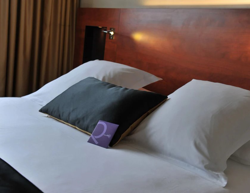 Habitación doble 1 Cama doble del hotel Mercure Maurepas Saint Quentin. Foto 2