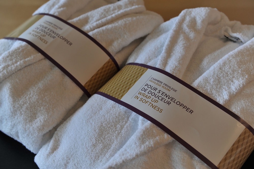 Suite del hotel Mercure Maurepas Saint Quentin. Foto 7