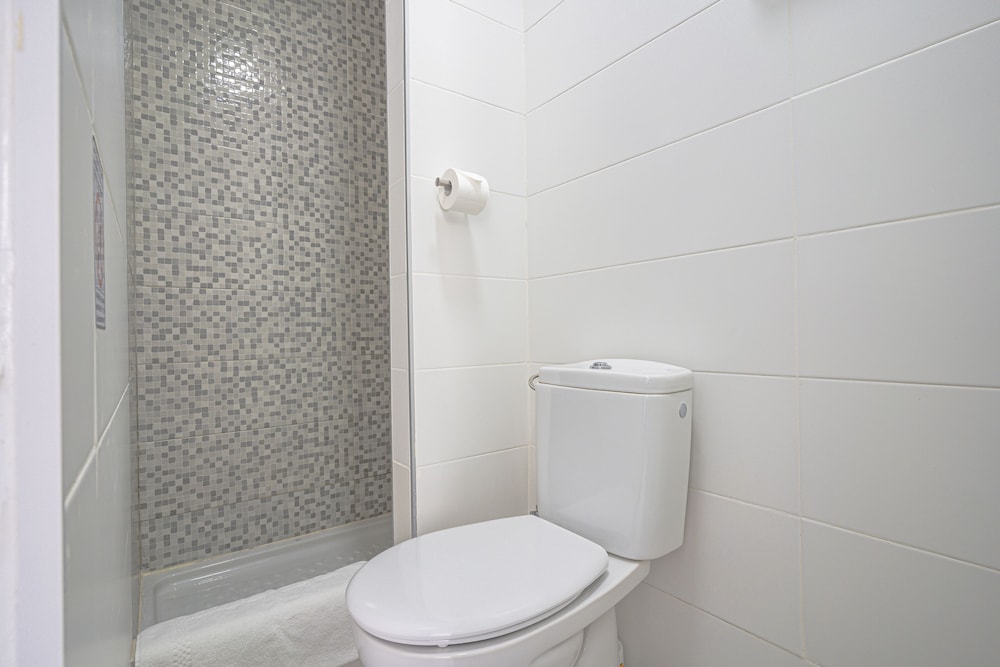 Habitación Deluxe doble, baño privado (Extra bed) del hotel Hostel Neon. Foto 20