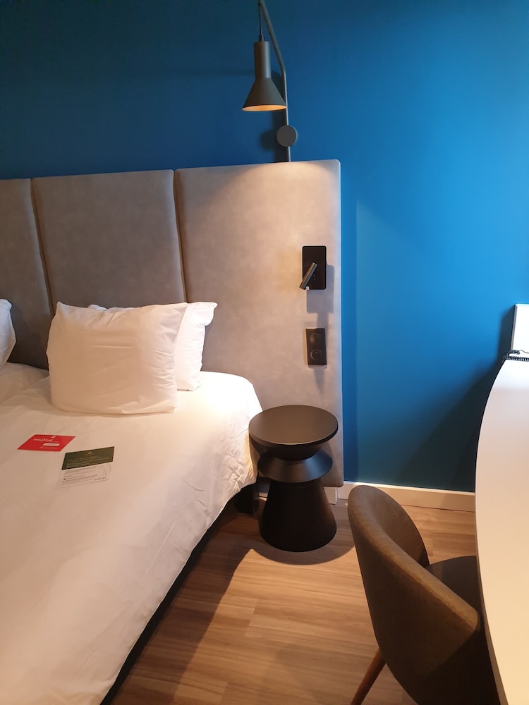 Habitación Standard con dos camas individuales del hotel Ibis Chalon Sur Saone Nord. Foto 4