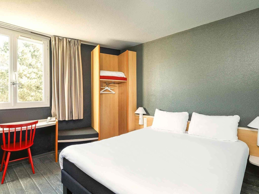 Habitación Estándar con 1 cama doble del hotel Ibis Chartres Ouest Luce. Foto 8