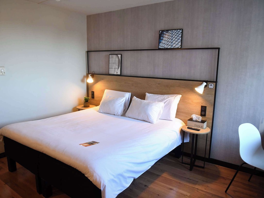 Habitación accesible con 1 cama doble del hotel Ibis Chateauroux. Foto 3